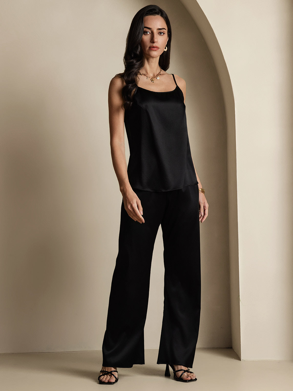 [Black] SilkSilky-AU 19Momme Silk Spaghetti Strap Round Neck Camisole 007