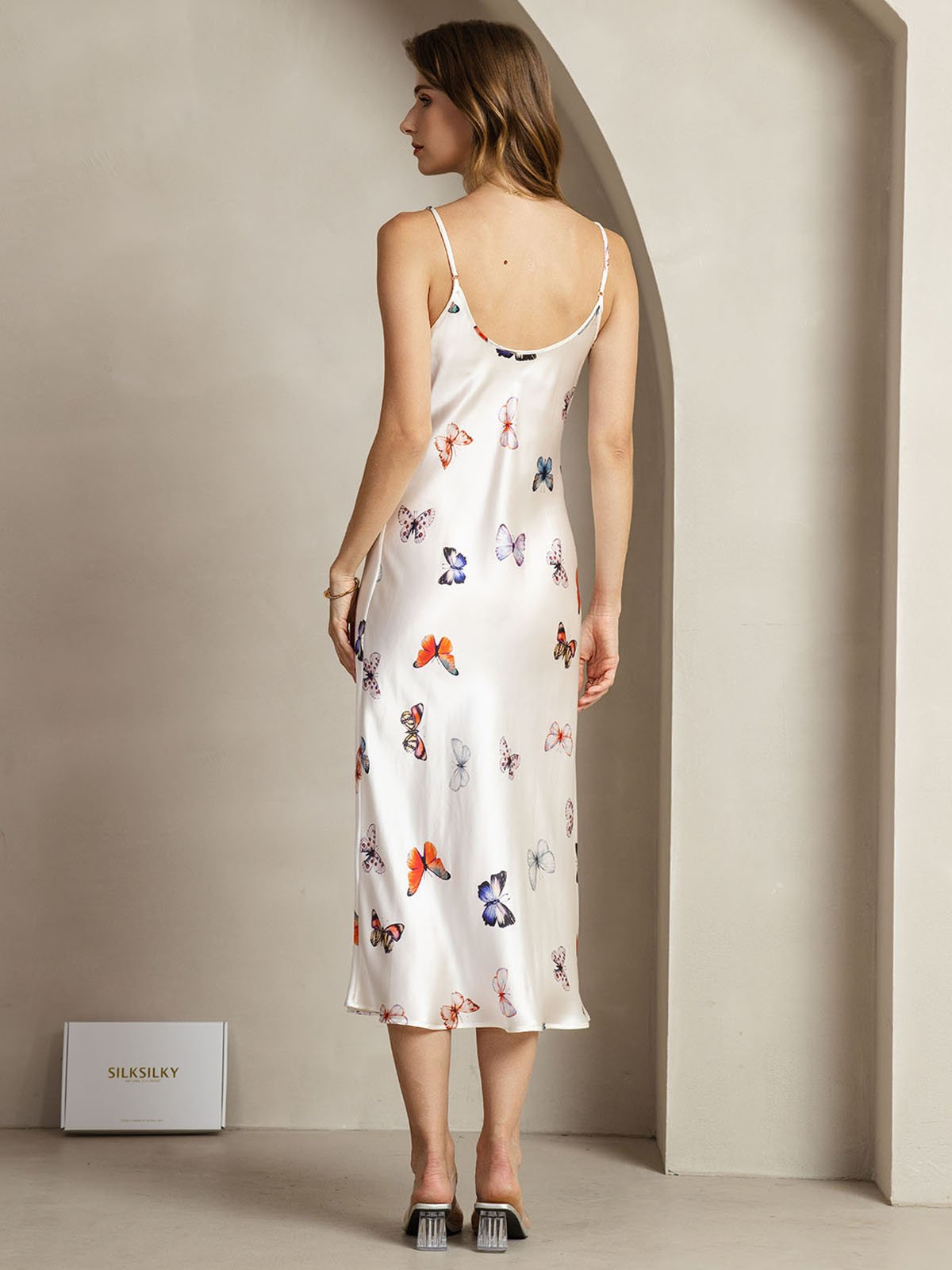 [WhiteButterfly] SilkSilky-AU 19Momme Silk V Neck Dress 002