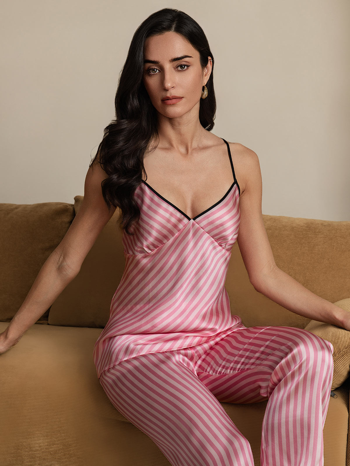 SilkSilky-AU Pure Silk Sleeveless V Neck Women's Pyjamas Pink 001