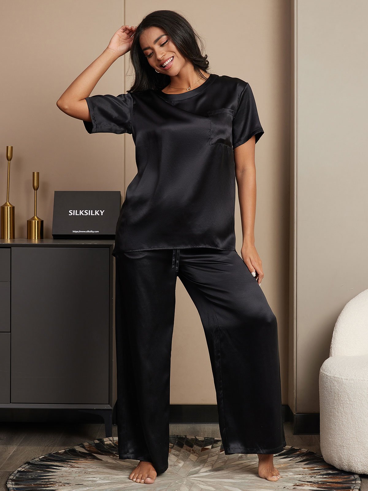 SilkSilky AU Pure Silk Short Sleeve Womens Pajamas Black 004