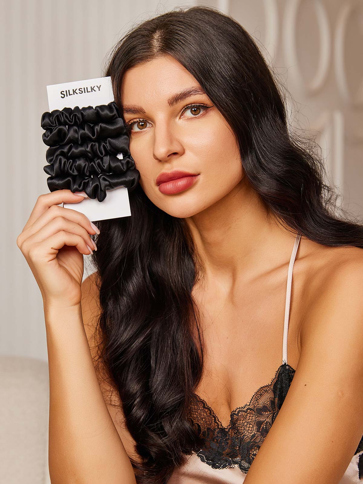 [Black] SilkSilky-AU 19Momme Pure Silk Scrunchie 001