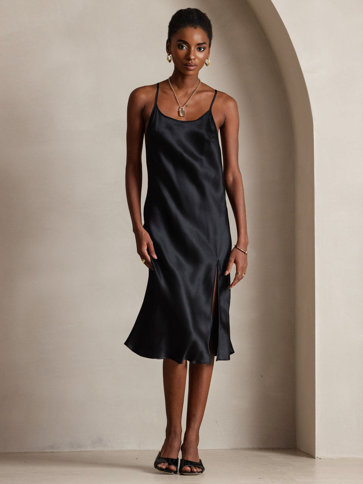 [Black] SilkSilky-AU Pure Silk Round Neck Dress 005