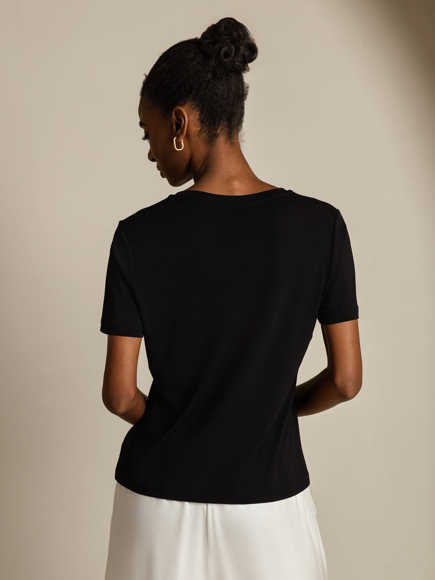 [Black] SilkSilky-AU Pure Silk V Neck Women's T-Shirt 002