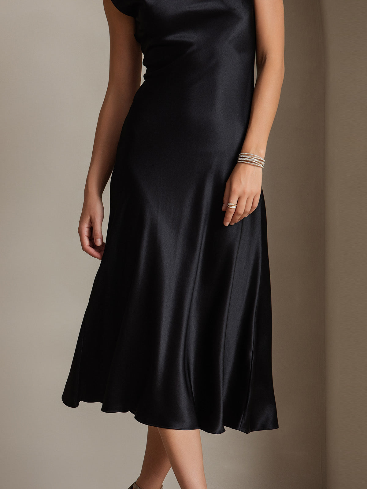 SilkSilky-AU 19Momme Silk Sleeveless Round Neck Dress Black 008