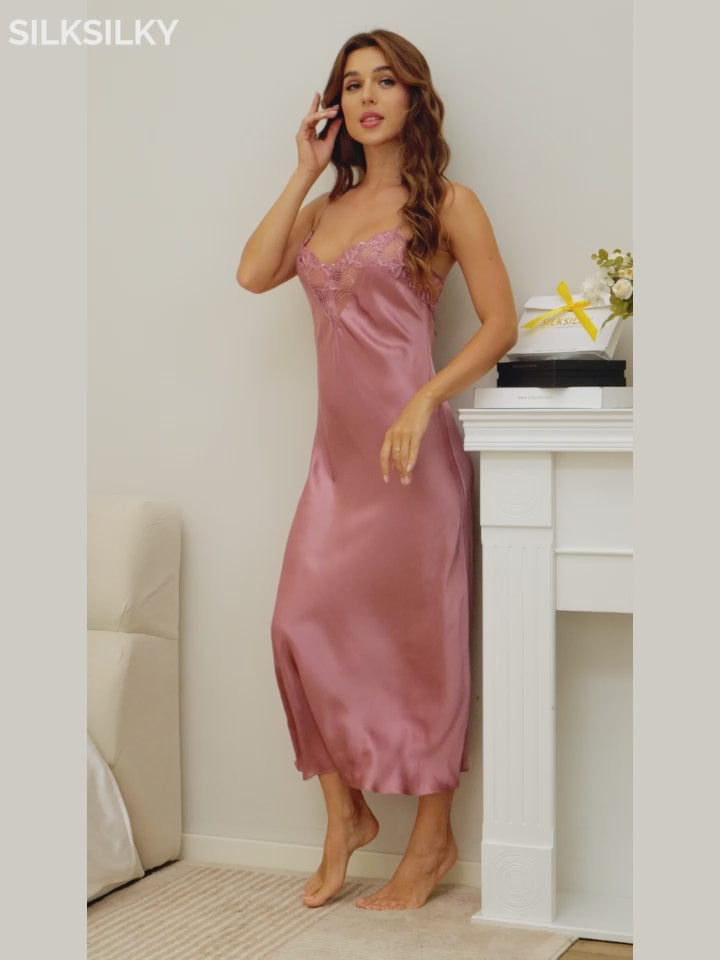 SilkSilky-AU-Pure-Silk-Deep-V-Neck-Nightgown-video-001