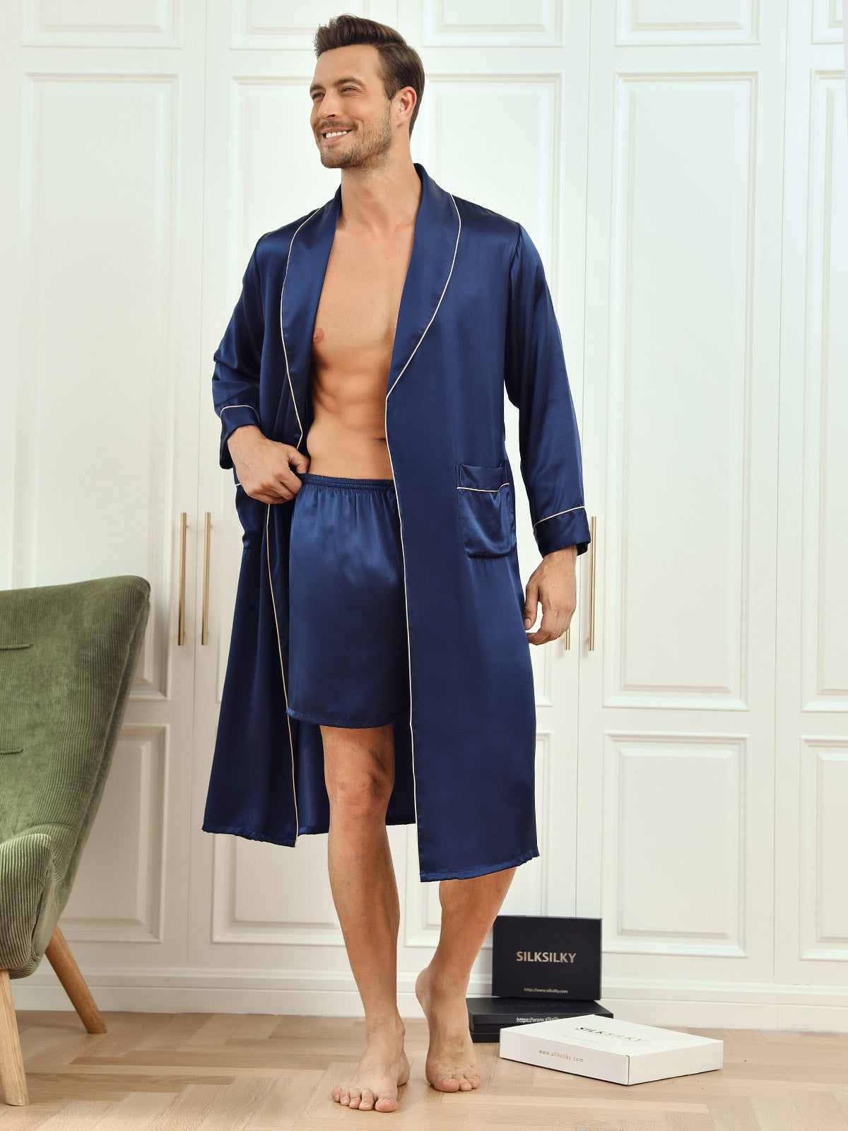 SilkSilky AU Pure Silk Long Sleeve Mens Robe DarkBlue 001