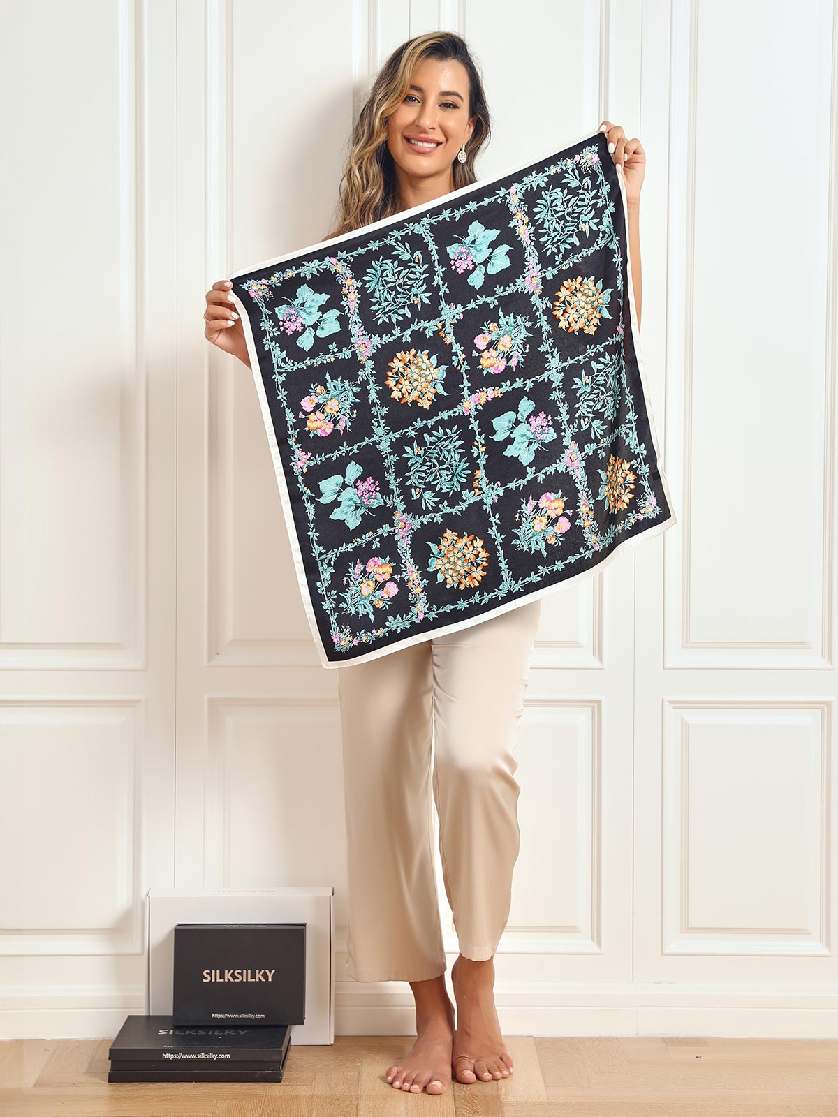 SilkSilky AU Pure Silk Scarf Black 003